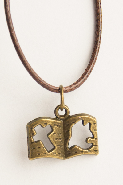 Кулон металлический под бронзу на х/б шнурке Крестик, голубь, вырубка на книге (КМБШк-28)