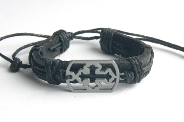 Крест (греческий полый) - кожаный браслет (черный шнур)