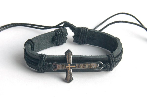 Крест Отче наш (на латыни) - кожаный браслет (черный шнур)